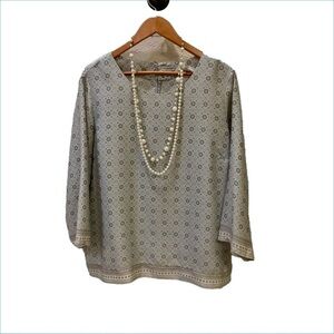 Paraphrase 3/4 sleeve blouse. Soft blue/grey geometric pattern. Size XL.